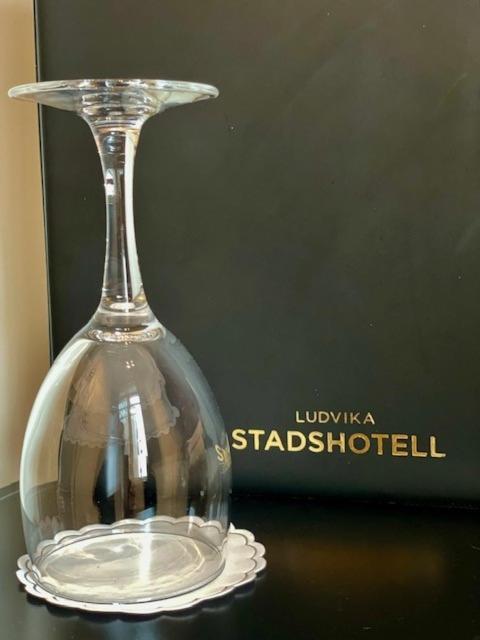 Ludvika Stadshotell Buitenkant foto
